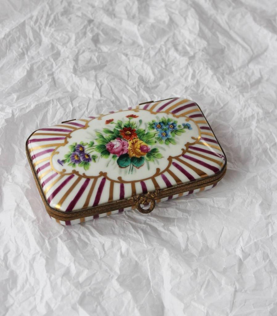 Антикварная шкатулка Limoges