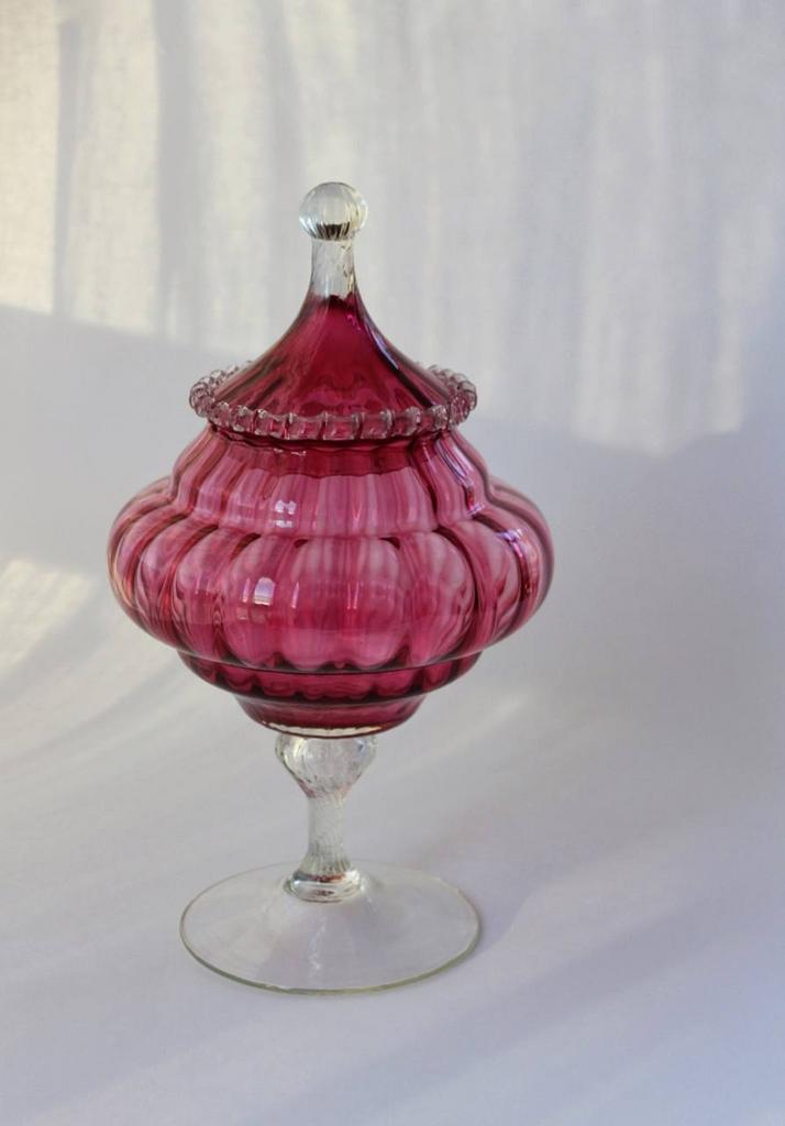 Бонбоньерка клюквенная Empoli