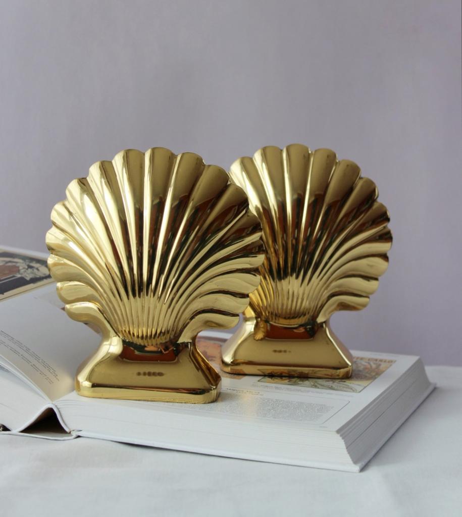 Букенды / держатели для книг