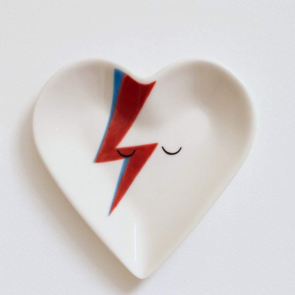 Пиала сердце. Дэвид Боуи