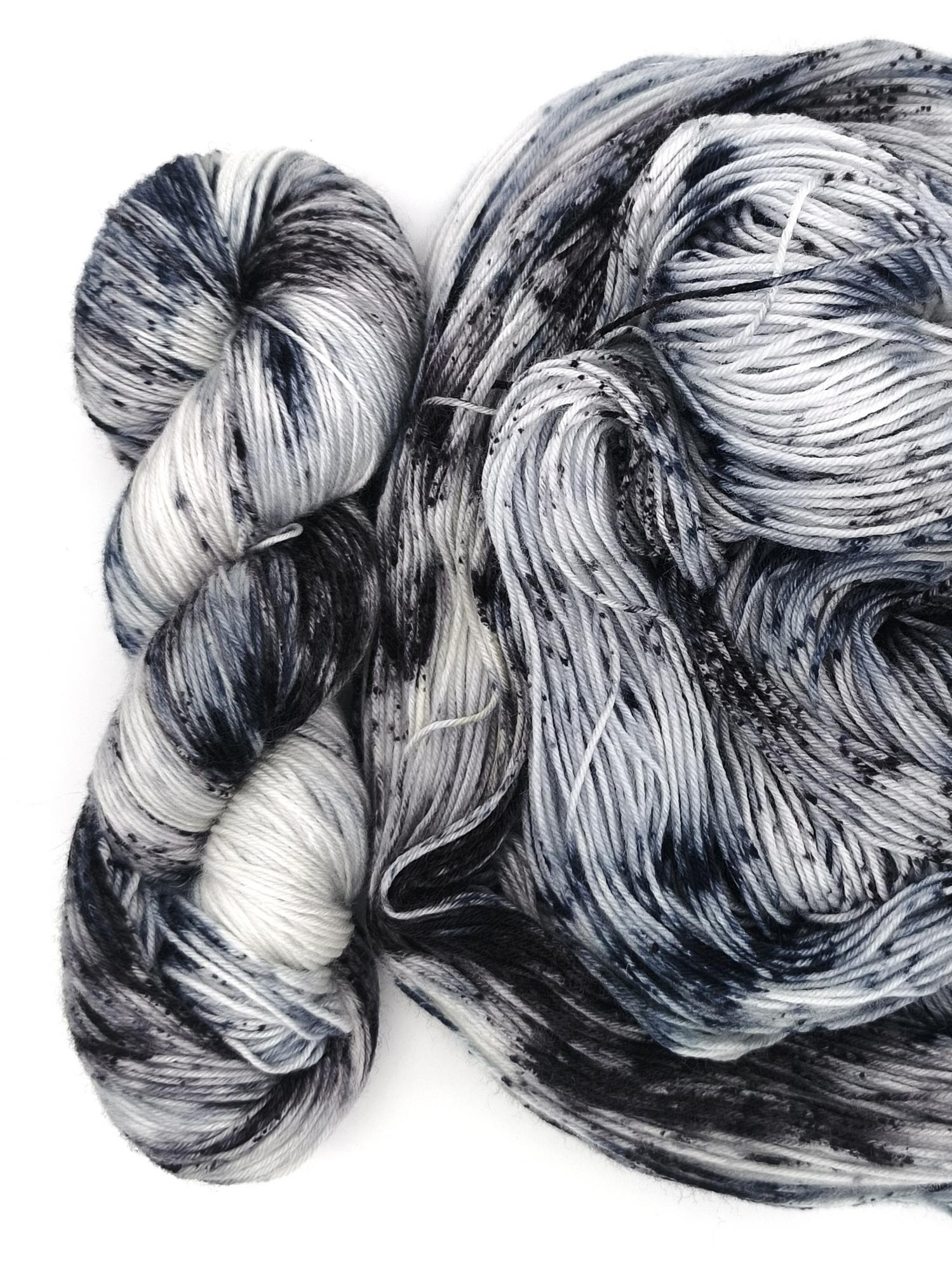 Пряжа ручного окрашивания, 100 гр/420 м, 75% меринос, 25% ПА, 6420