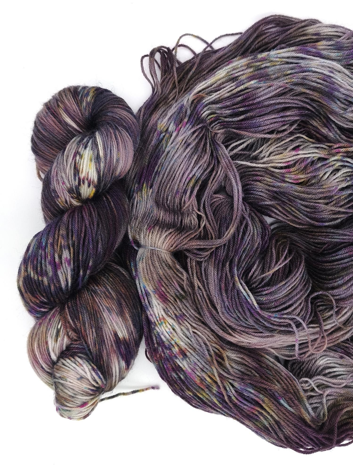 Пряжа ручного окрашивания, 100 гр/420 м, 75% меринос, 25% ПА, 40420