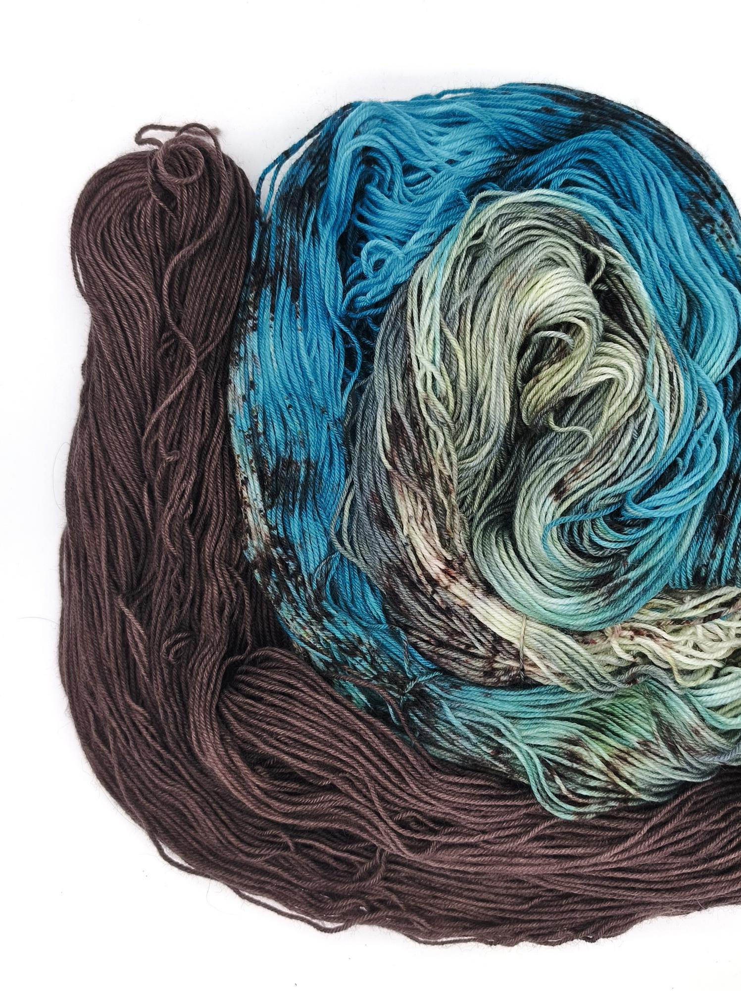 Пряжа ручного окрашивания, 100 гр/420 м, 75% меринос, 25% ПА, 38420