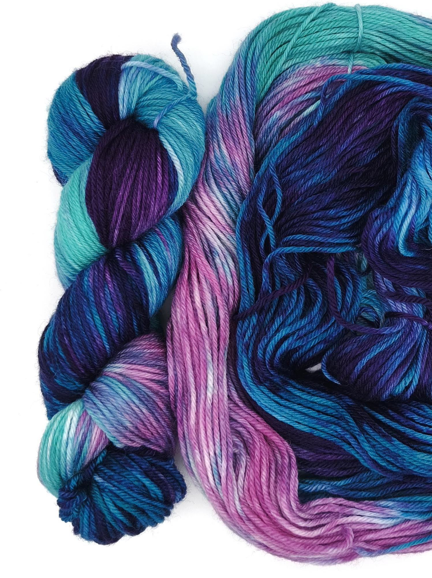 Пряжа ручного окрашивания, 100 гр/205 м, 75% шерсть, 25% ПА, 52205