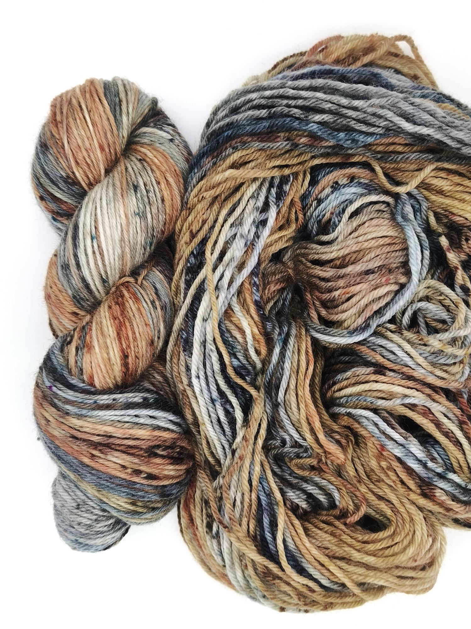 Пряжа ручного окрашивания, 100 гр/205 м, 75% шерсть, 25% ПА, 54205