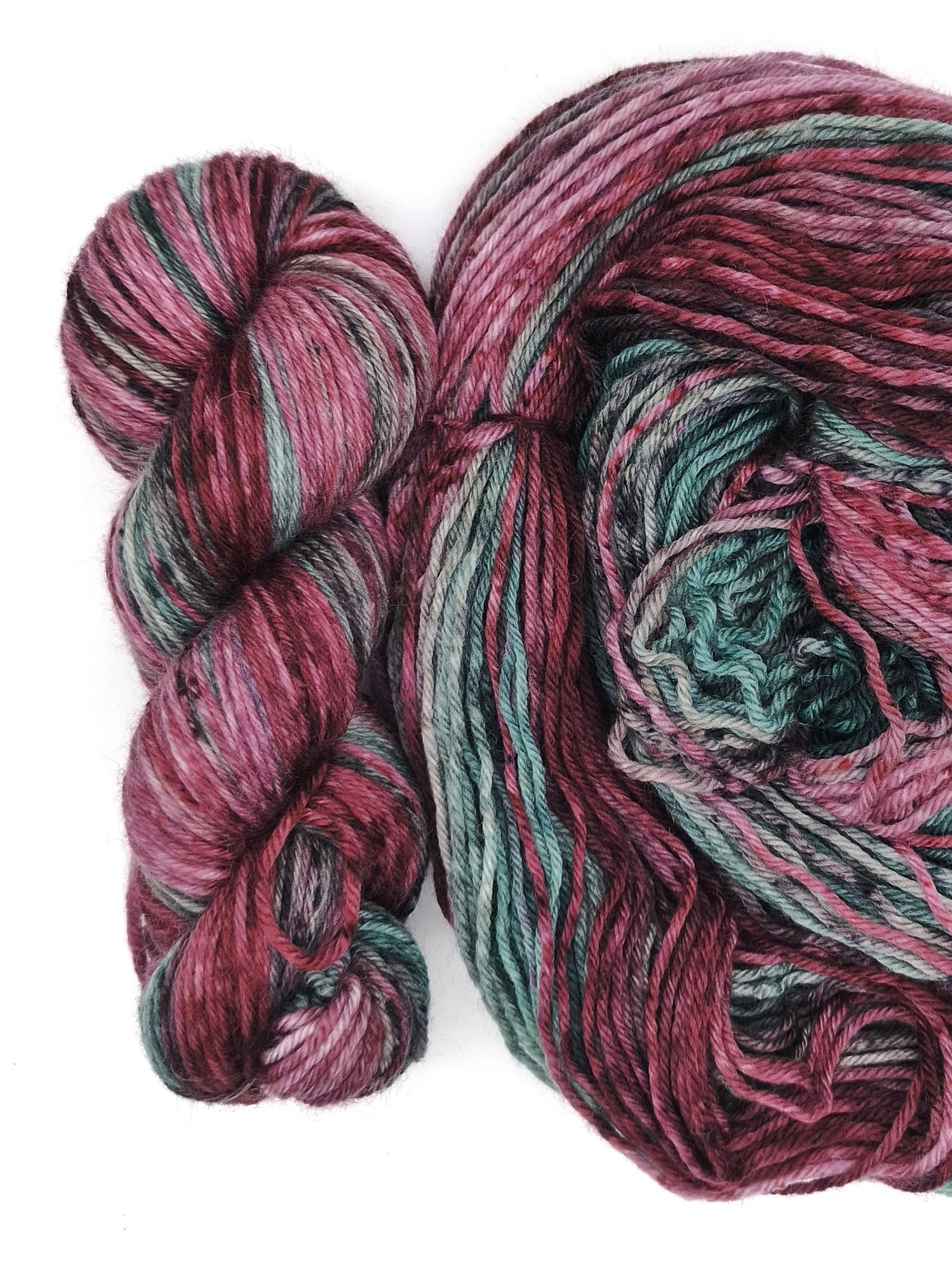 Пряжа ручного окрашивания, 100 гр/205 м, 75% шерсть, 25% ПА, 56205