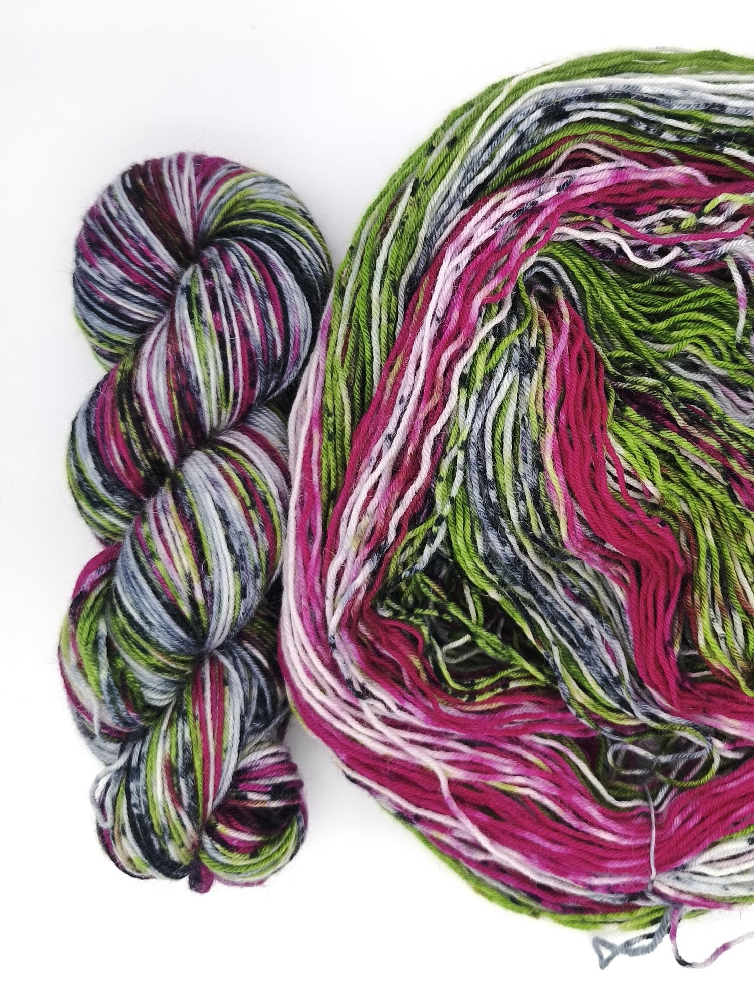 Пряжа ручного окрашивания, 100 гр/420 м, 75% меринос, 25% ПА, 133420