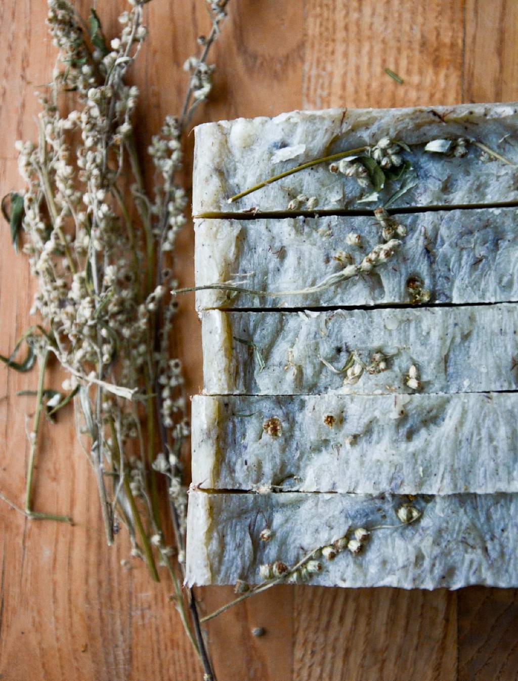 МЫЛО «МОЖЖЕВЕЛЬНИК - ПОЛЫНЬ»