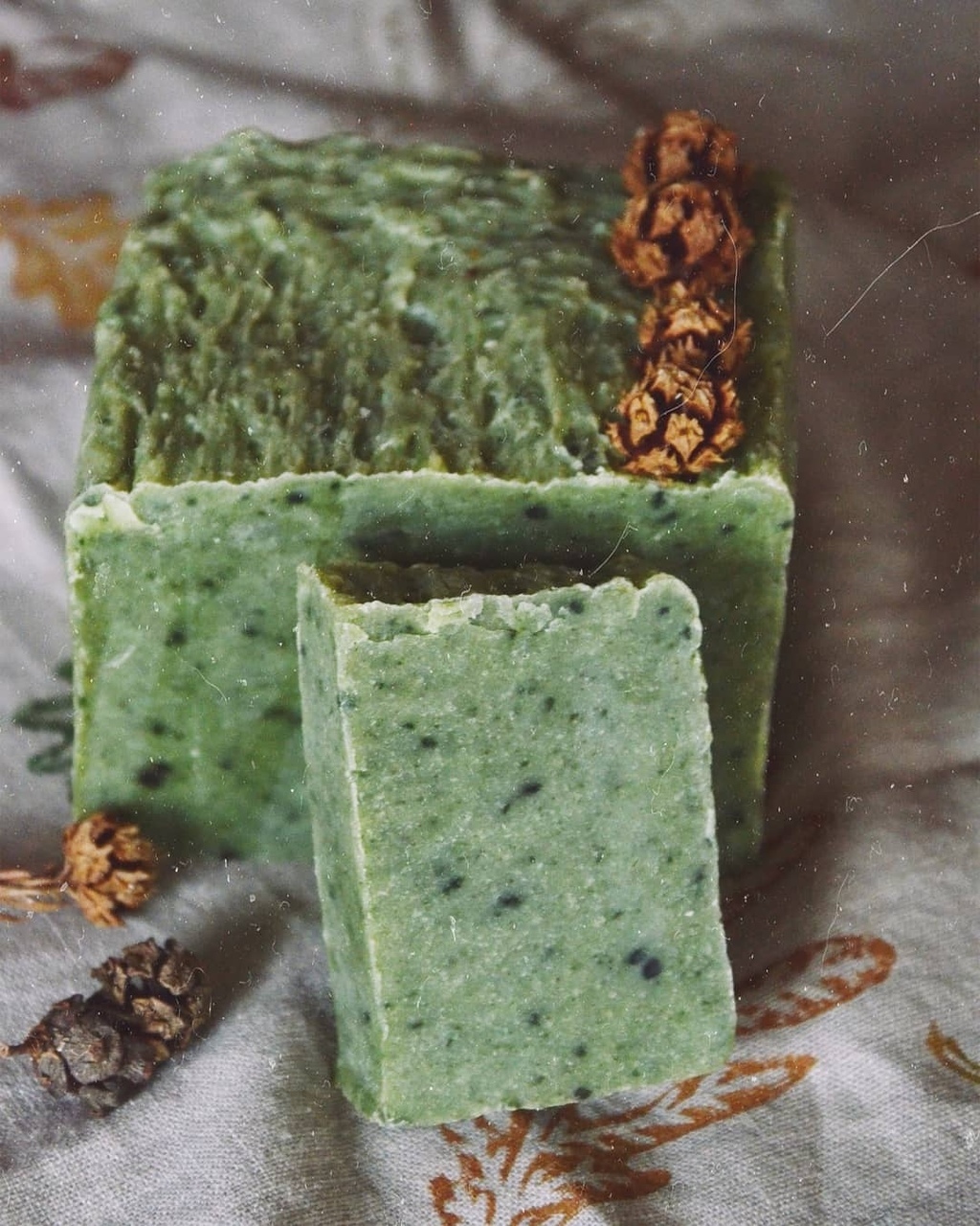 МЫЛО ХВОЙНОЕ СО СПИРУЛИНОЙ