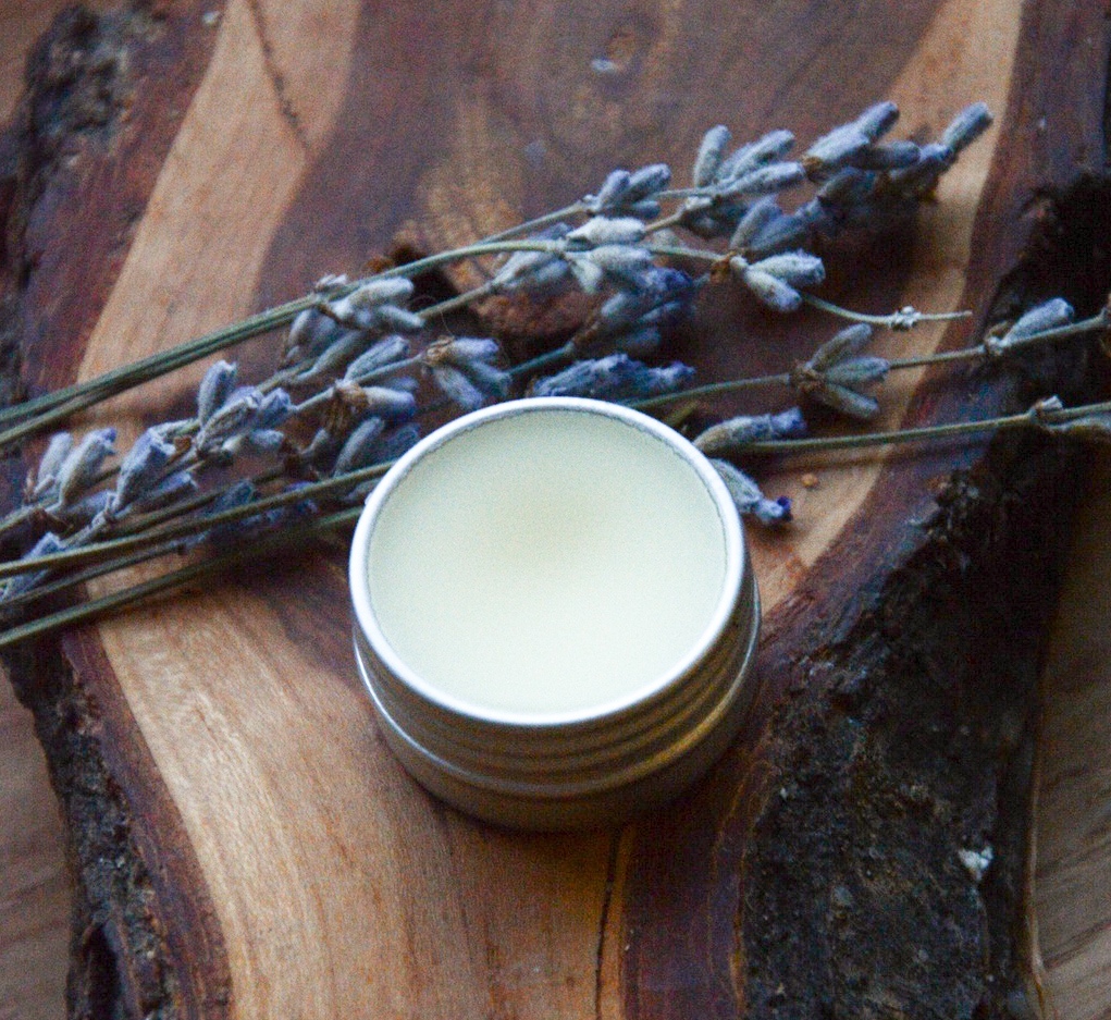 БАЛЬЗАМ ДЛЯ ГУБ «ЛАВАНДА»