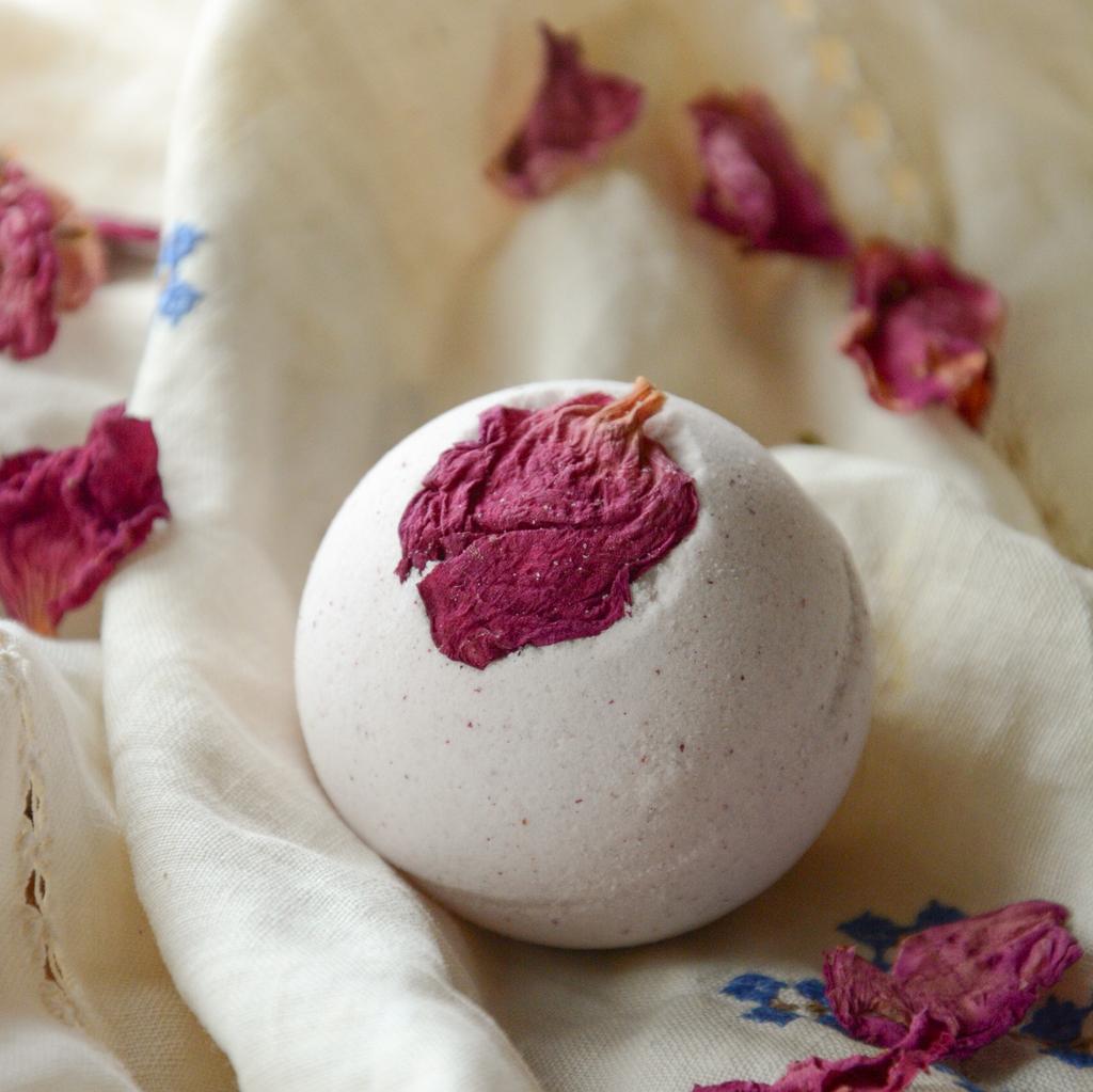 БОМБОЧКА ДЛЯ ВАННЫ " РОЗА"