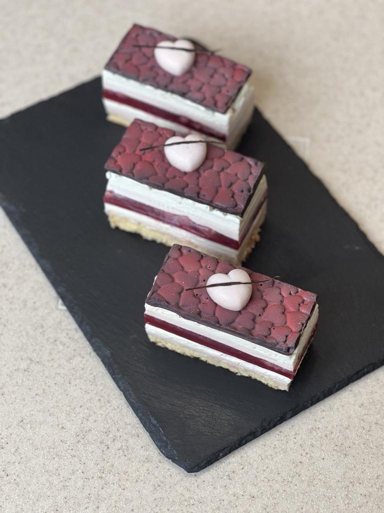 обучение приготовлению пирожных онлайн в Екатеринбурге