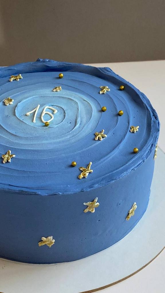 Торт «Космос» с кремовым покрытием