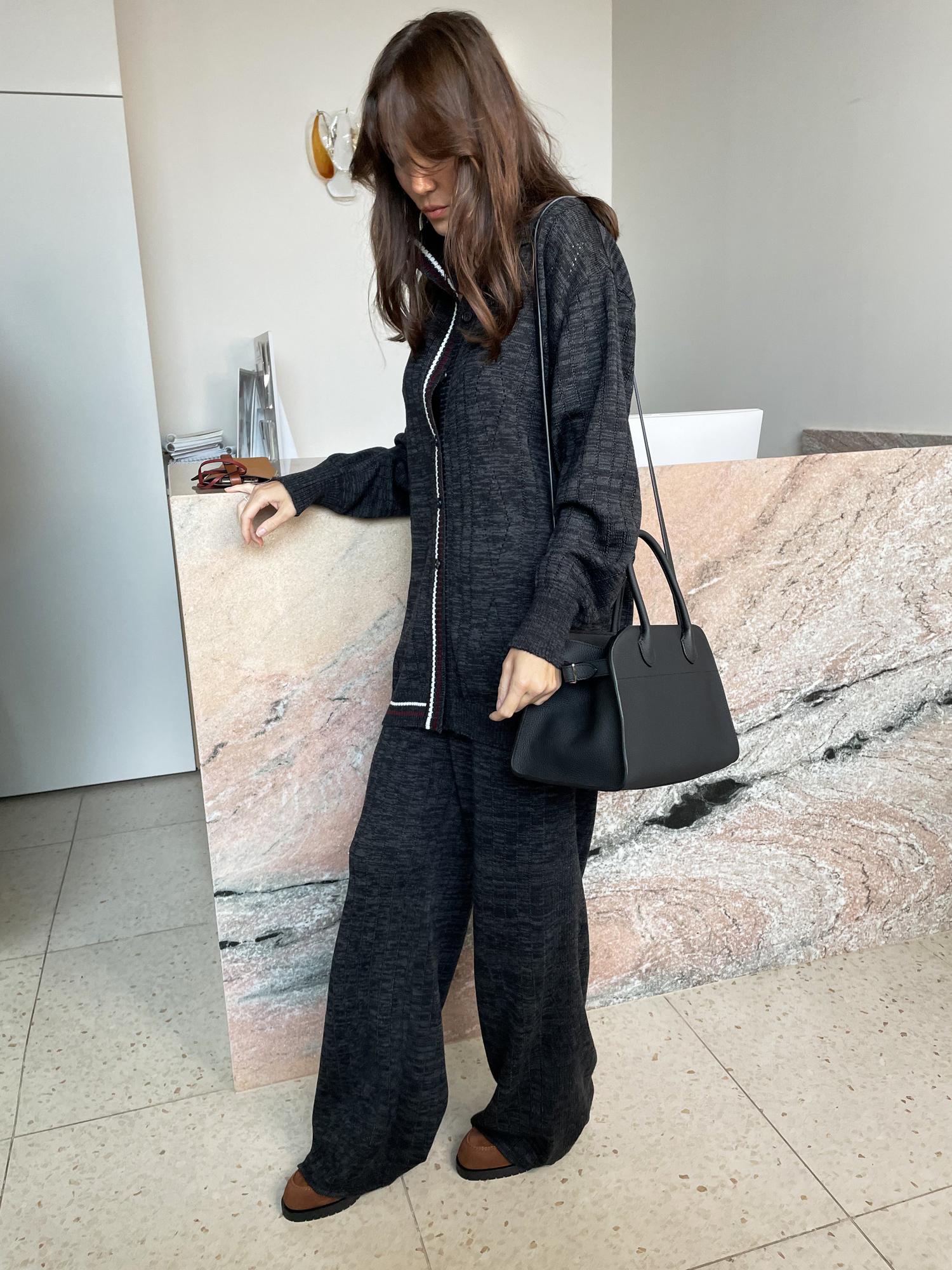 Костюм брючный, цвет серый