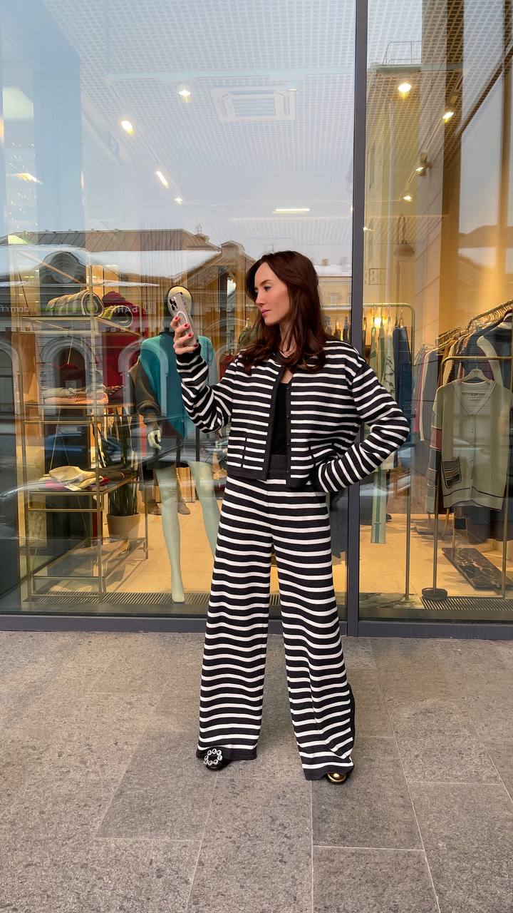 Брюки  "палаццо" в полоску.