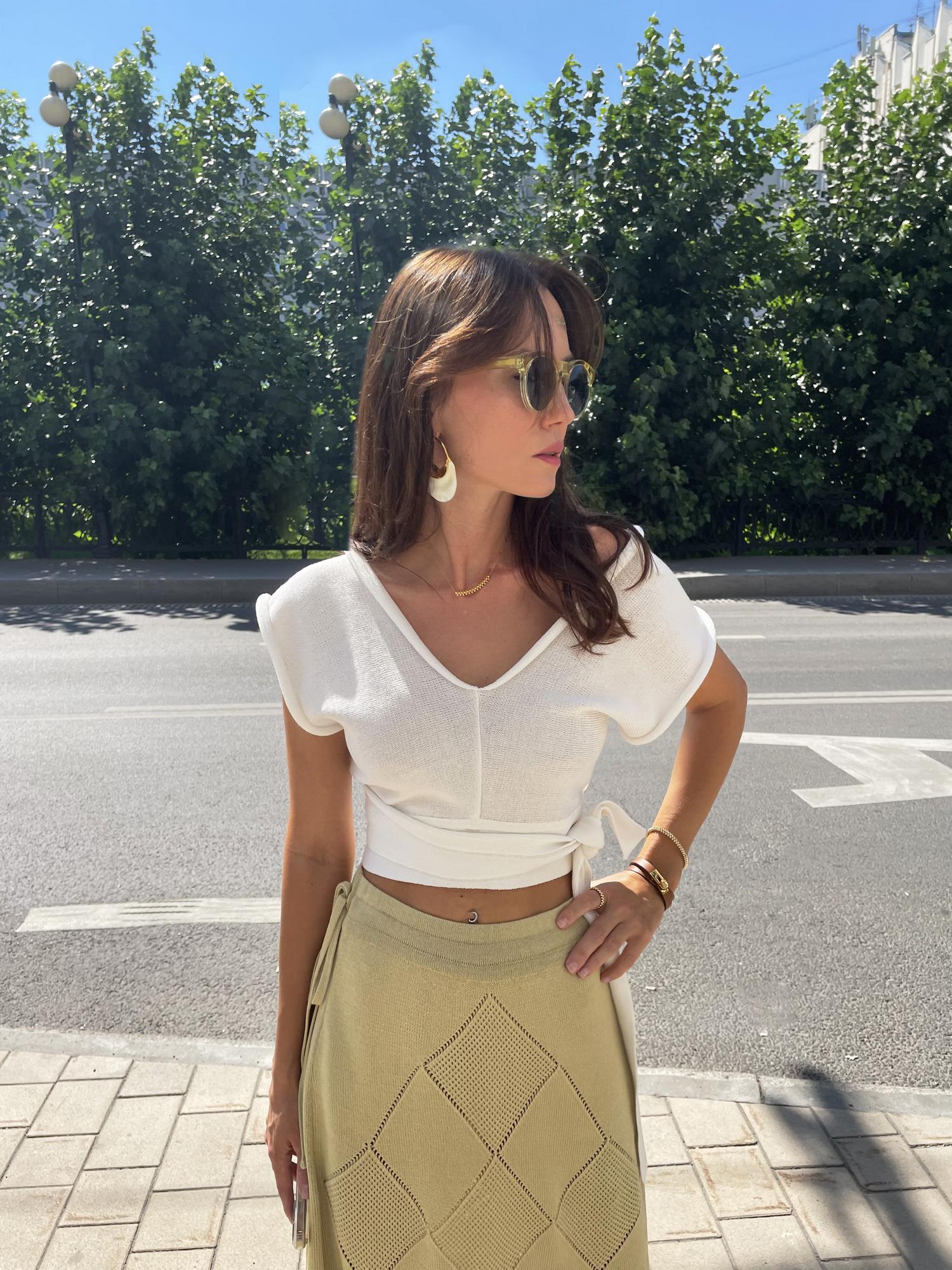 Кроп-топ с завязками, цвет белый