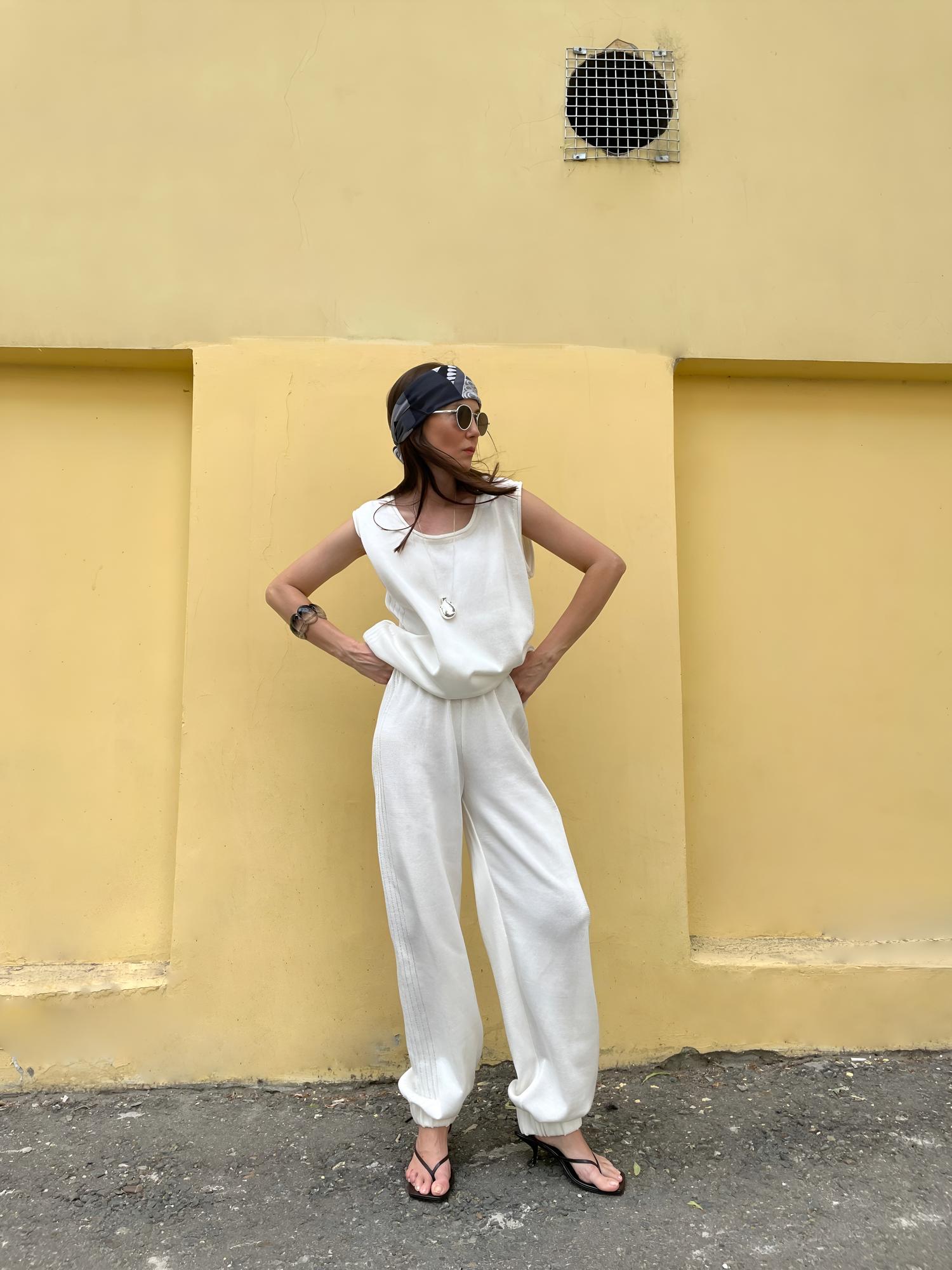 Костюм: майка + джоггеры