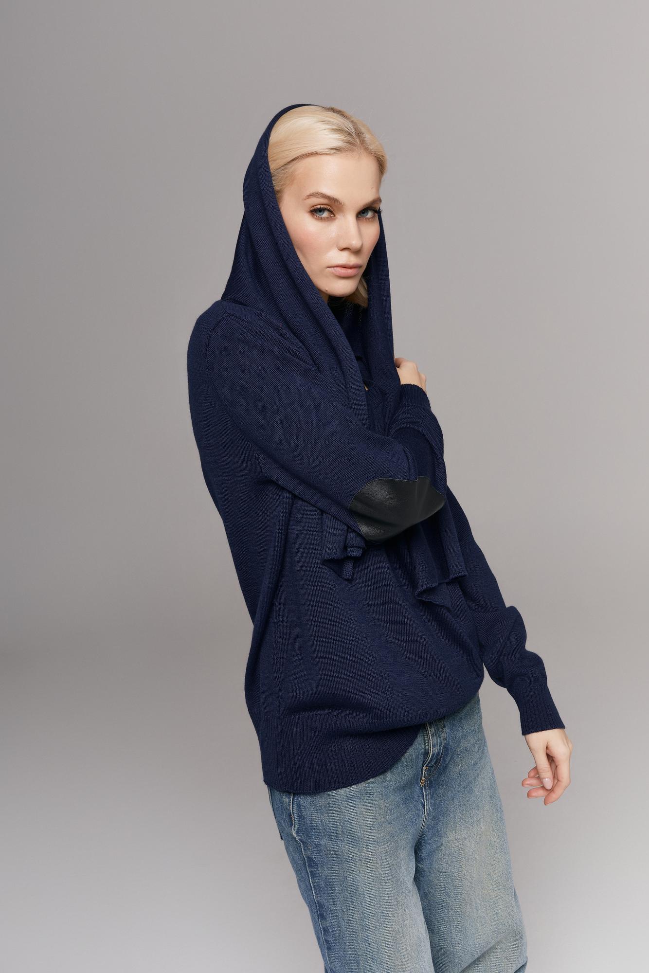 Свитер с декором на рукавах, глубокий синий