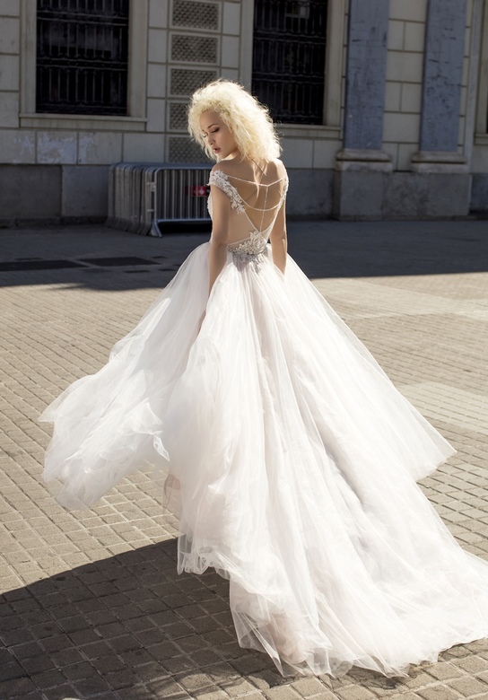 Daria Karlozi Valencia Rose 08084