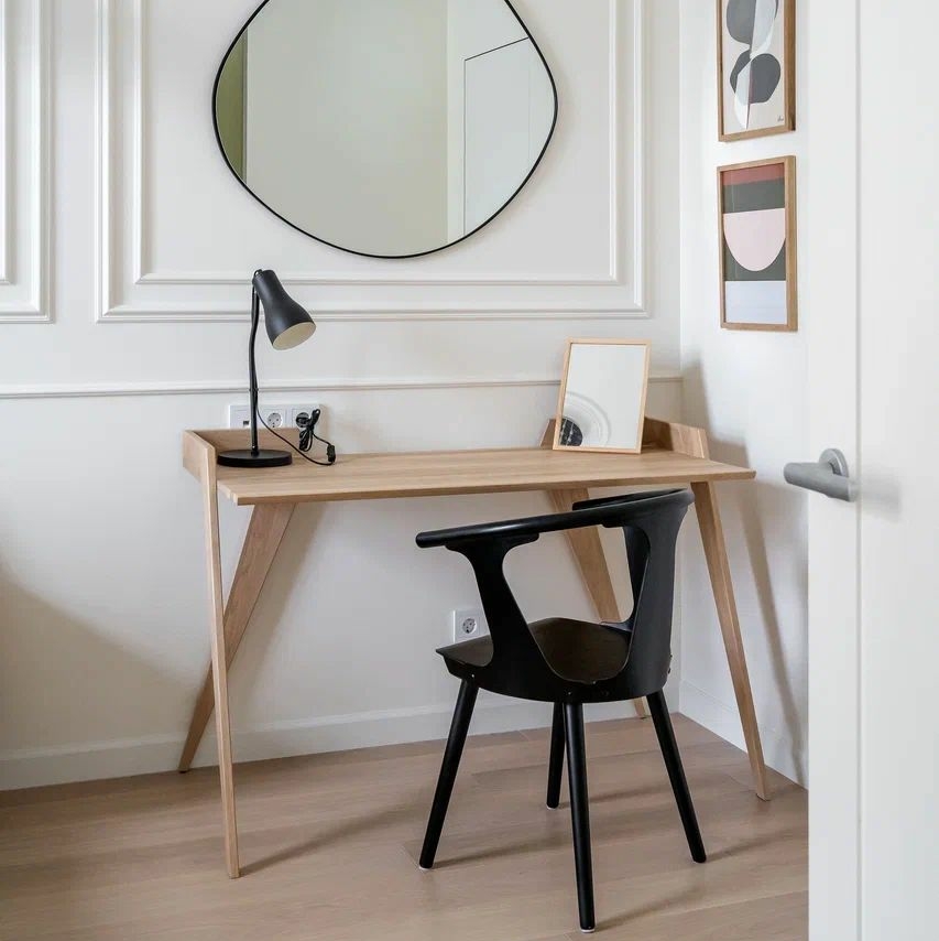 Стол письменный из натурального дуба