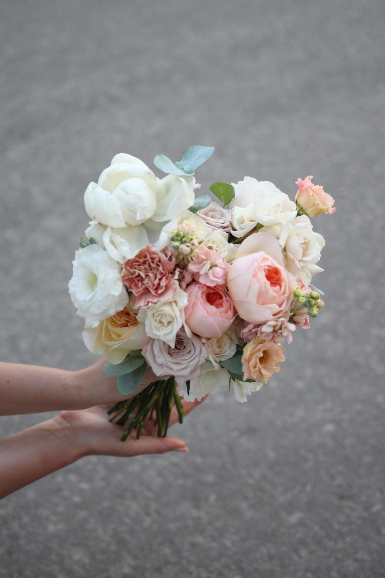 Букет невесты воздушный