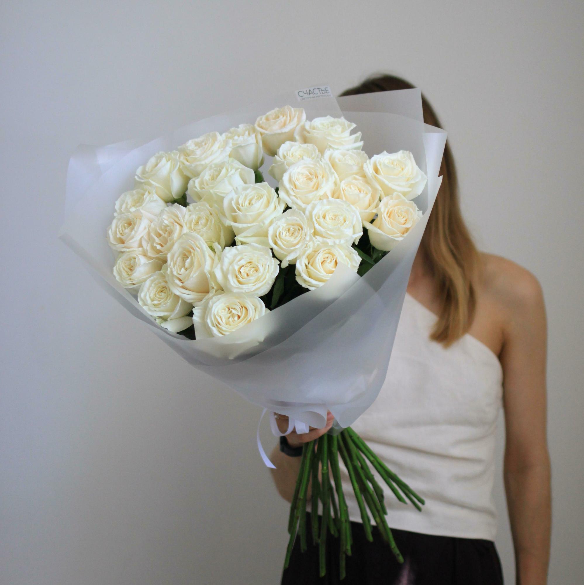 Букет белых роз