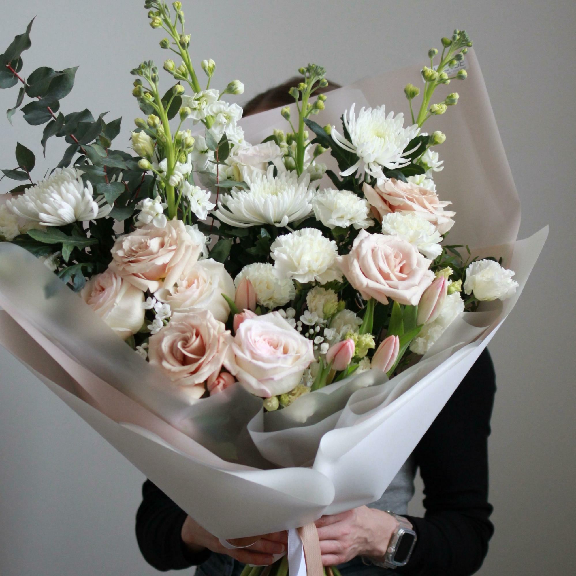 Букет объятия maxi