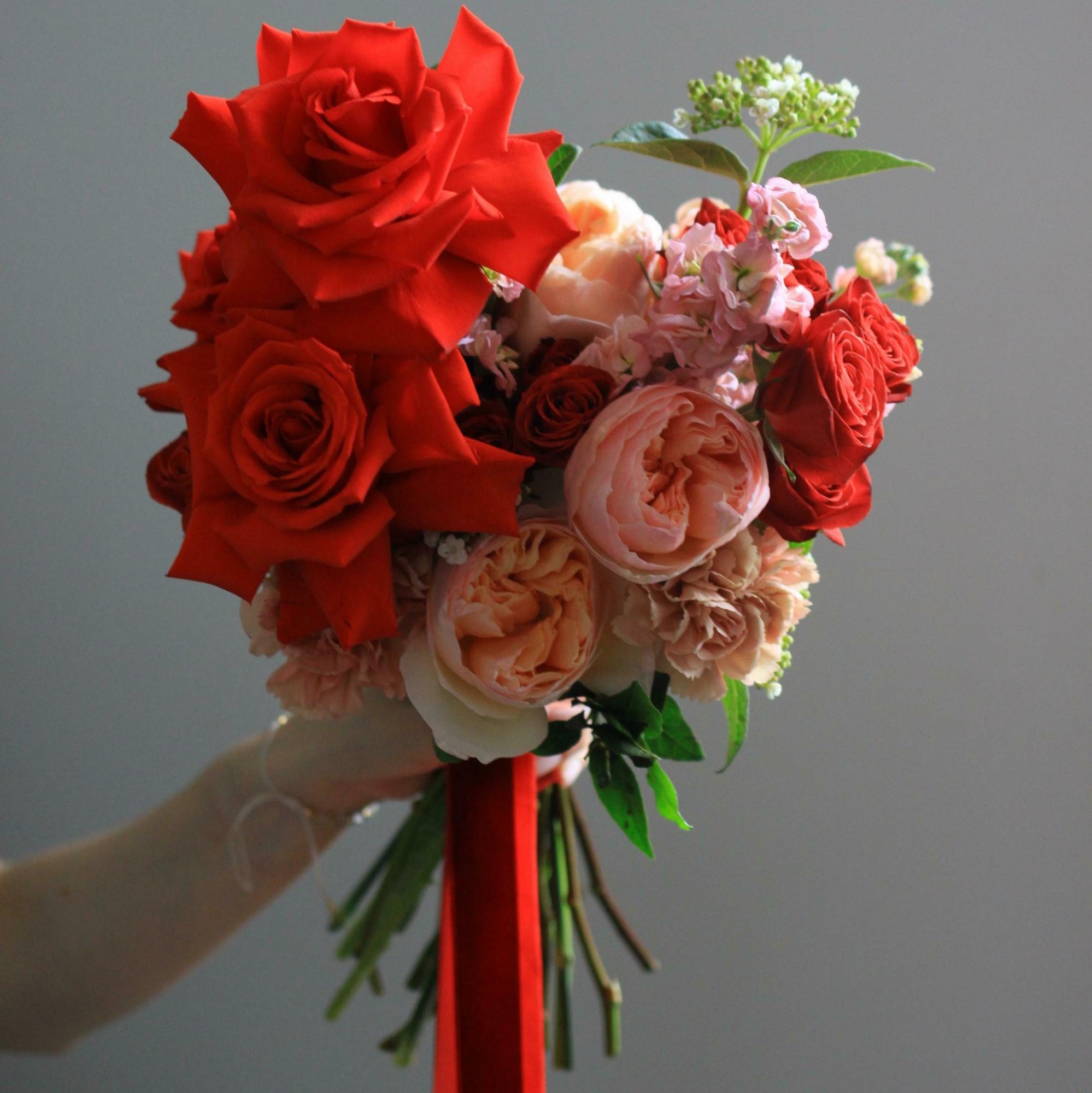 Букет невесты красно-кофейный