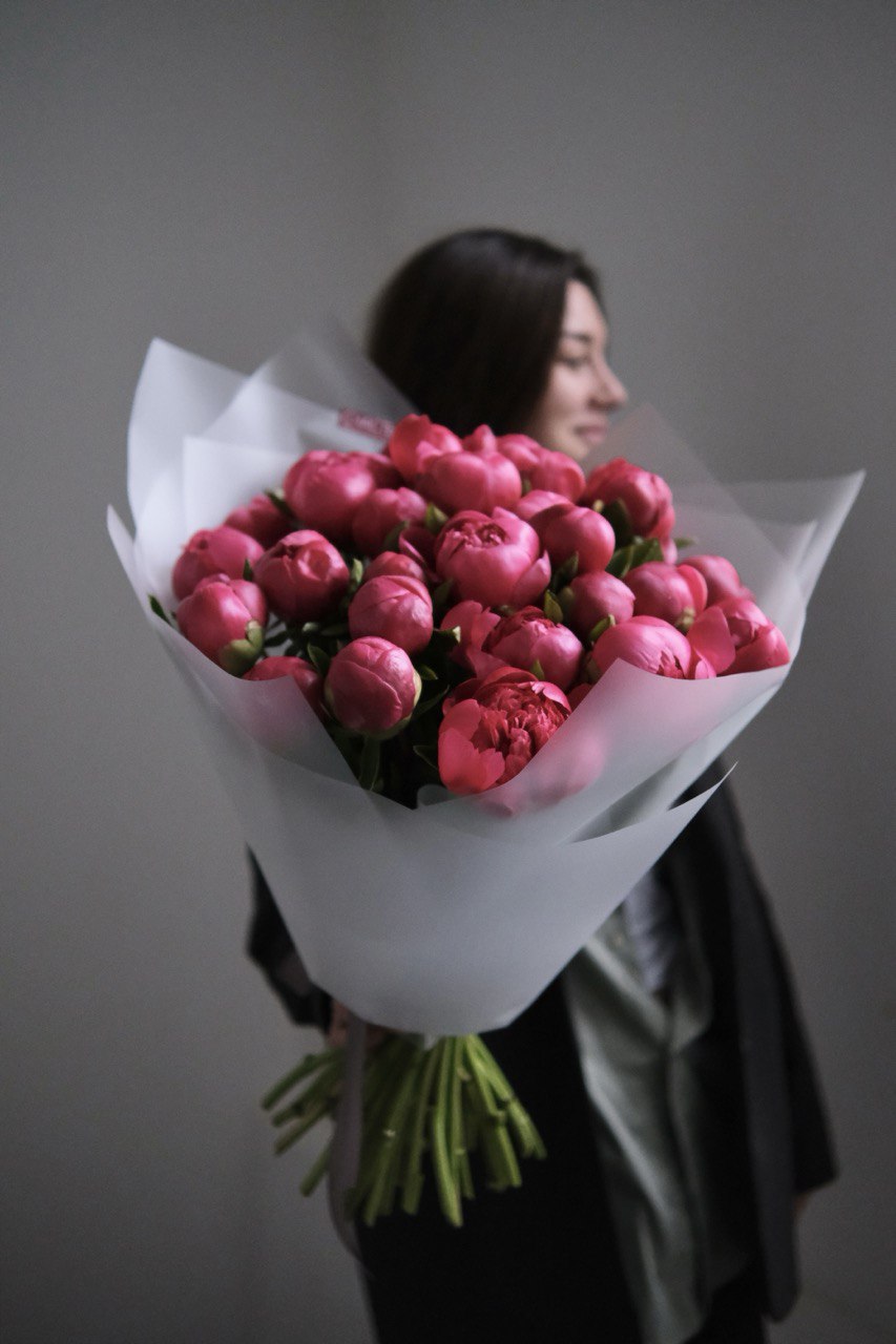 Моно ягодных пионов