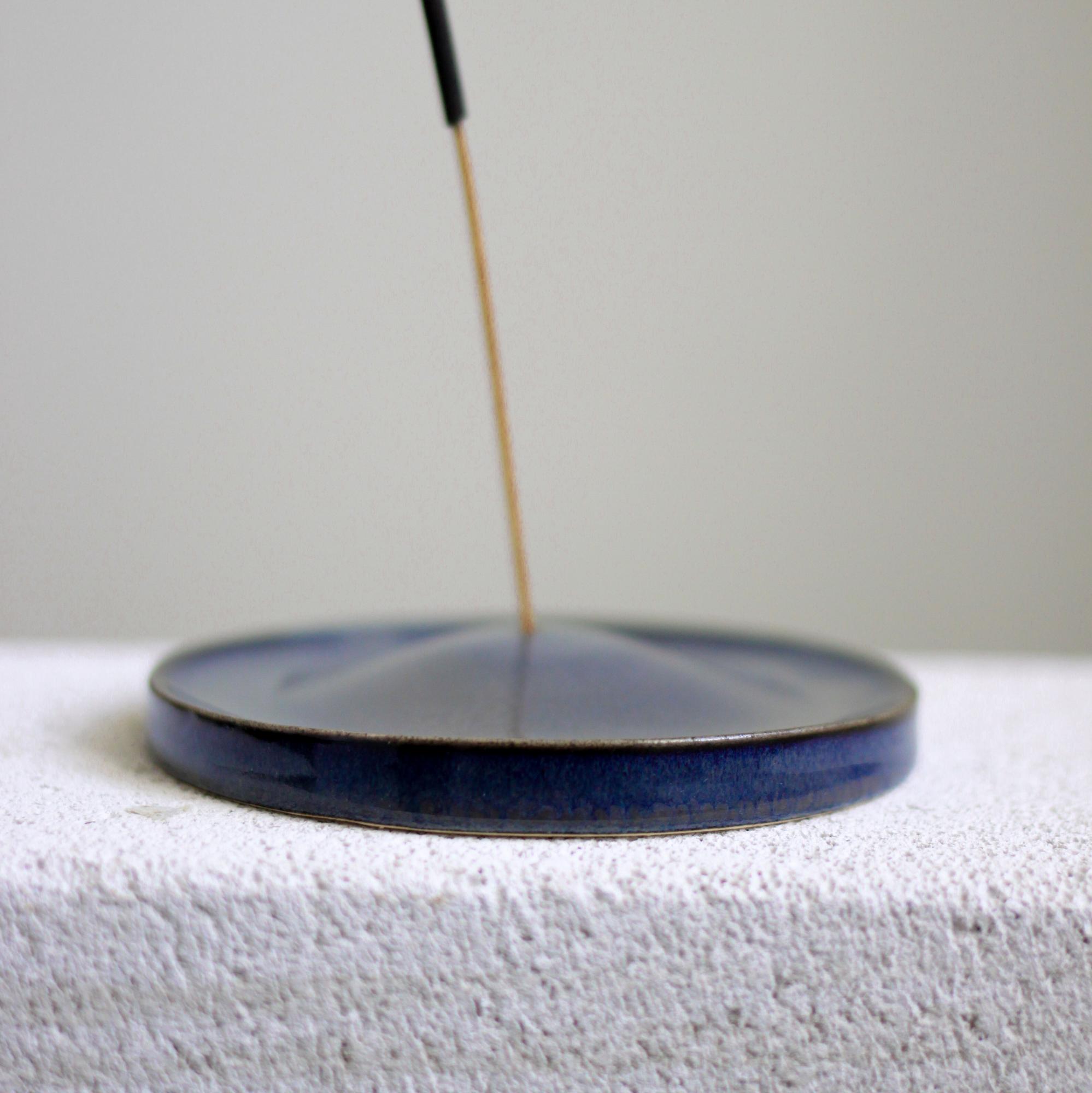 Подставка керамическая под благовония moon