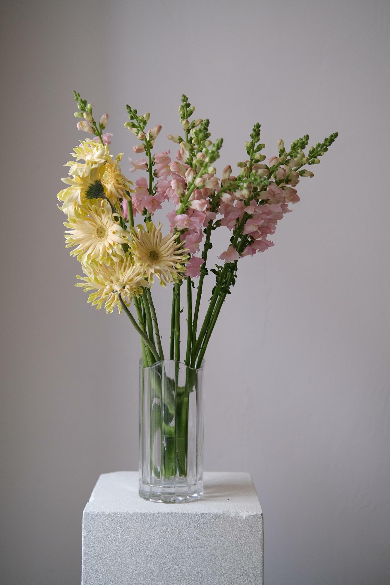 Цилиндр стеклянный рельефный