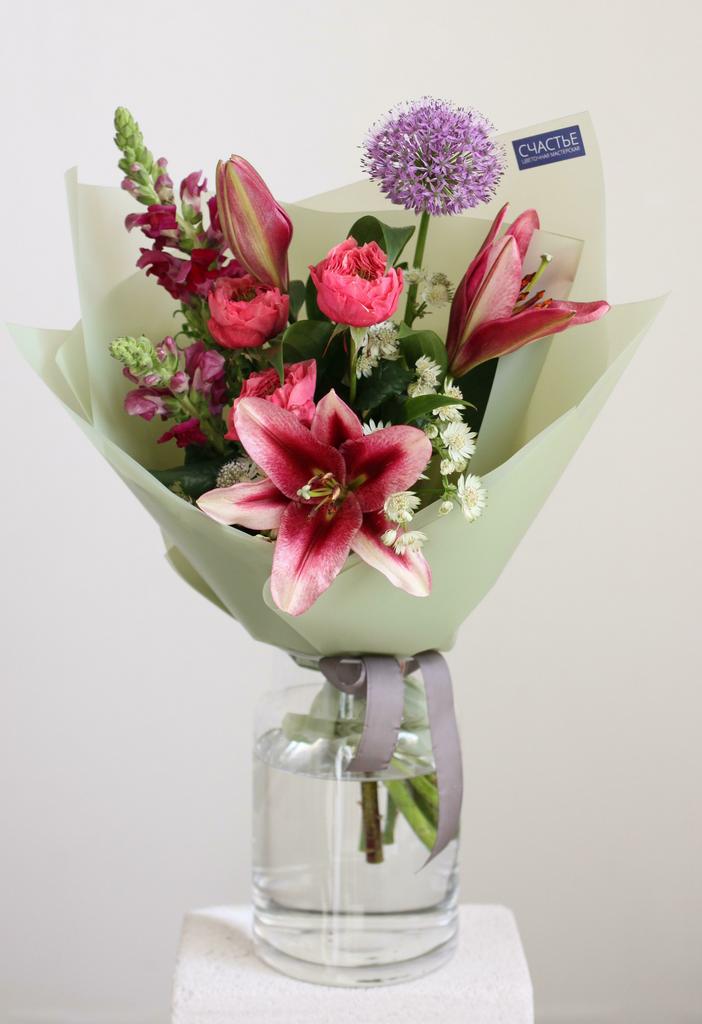 Яркий букет