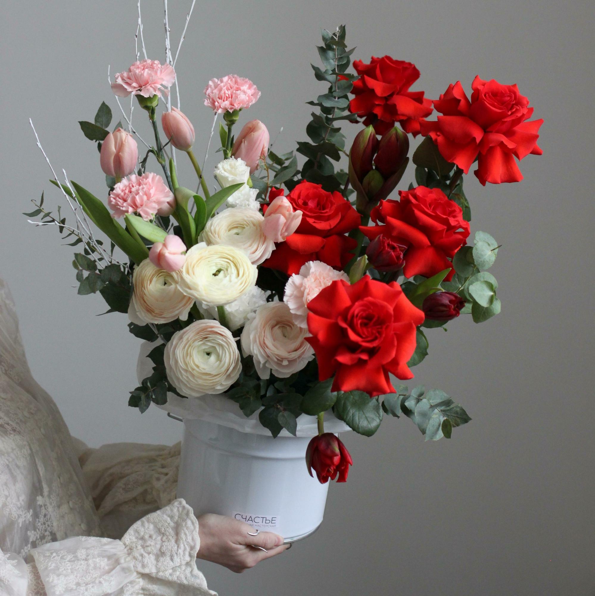 Красно-розовая композиция большая