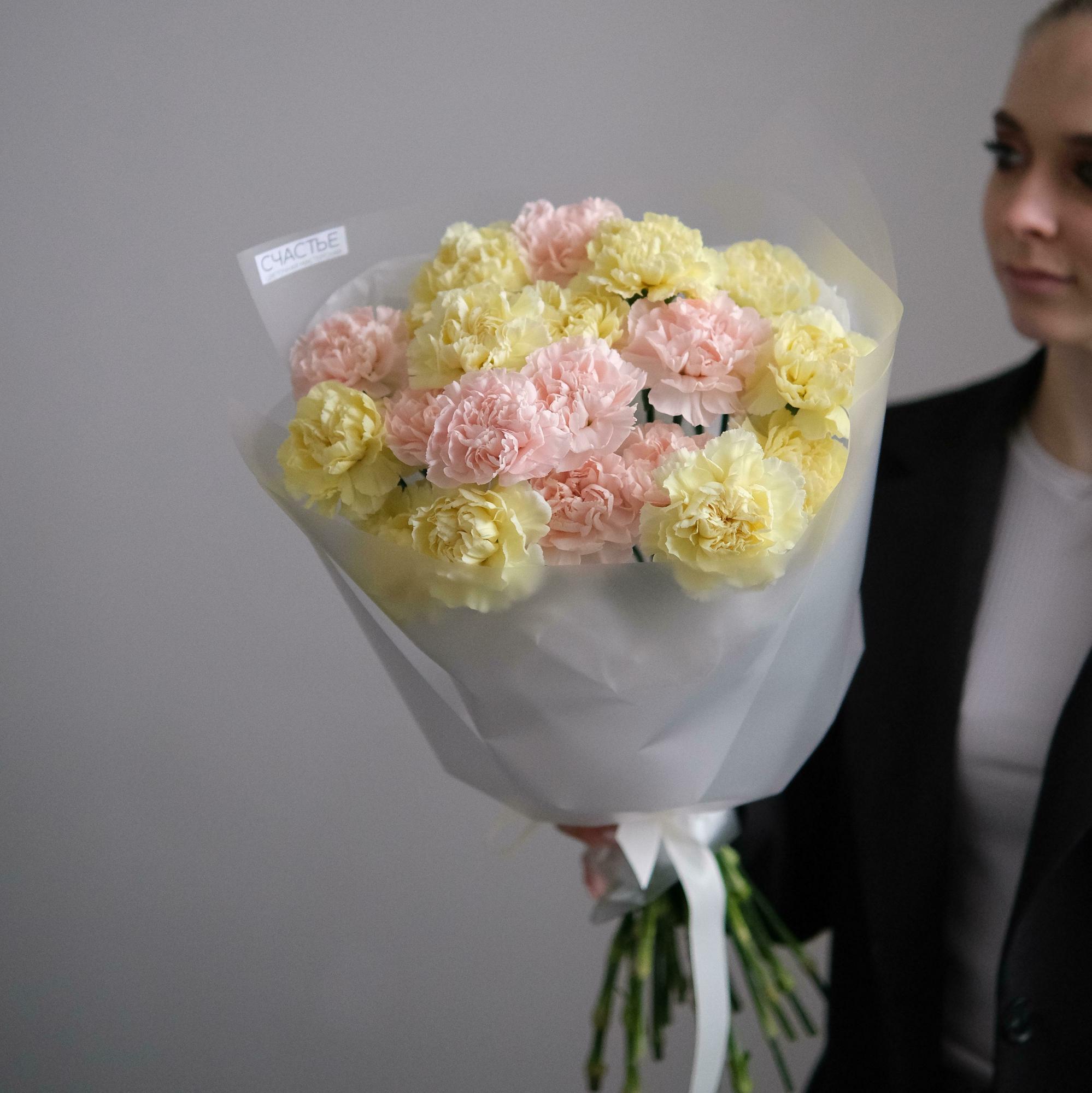 Зефирный букет гвоздик