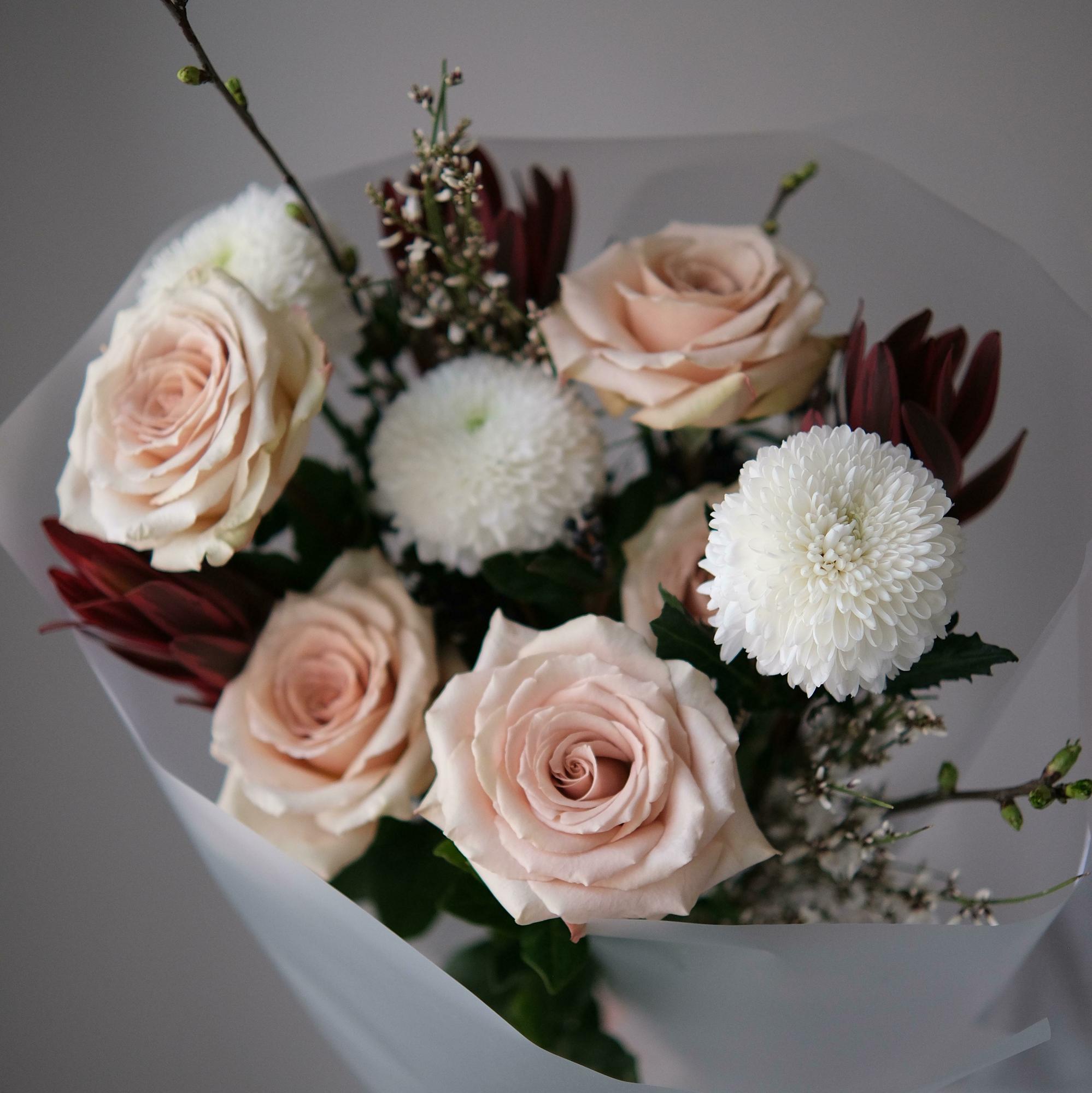 Пудровый букет с акцентом