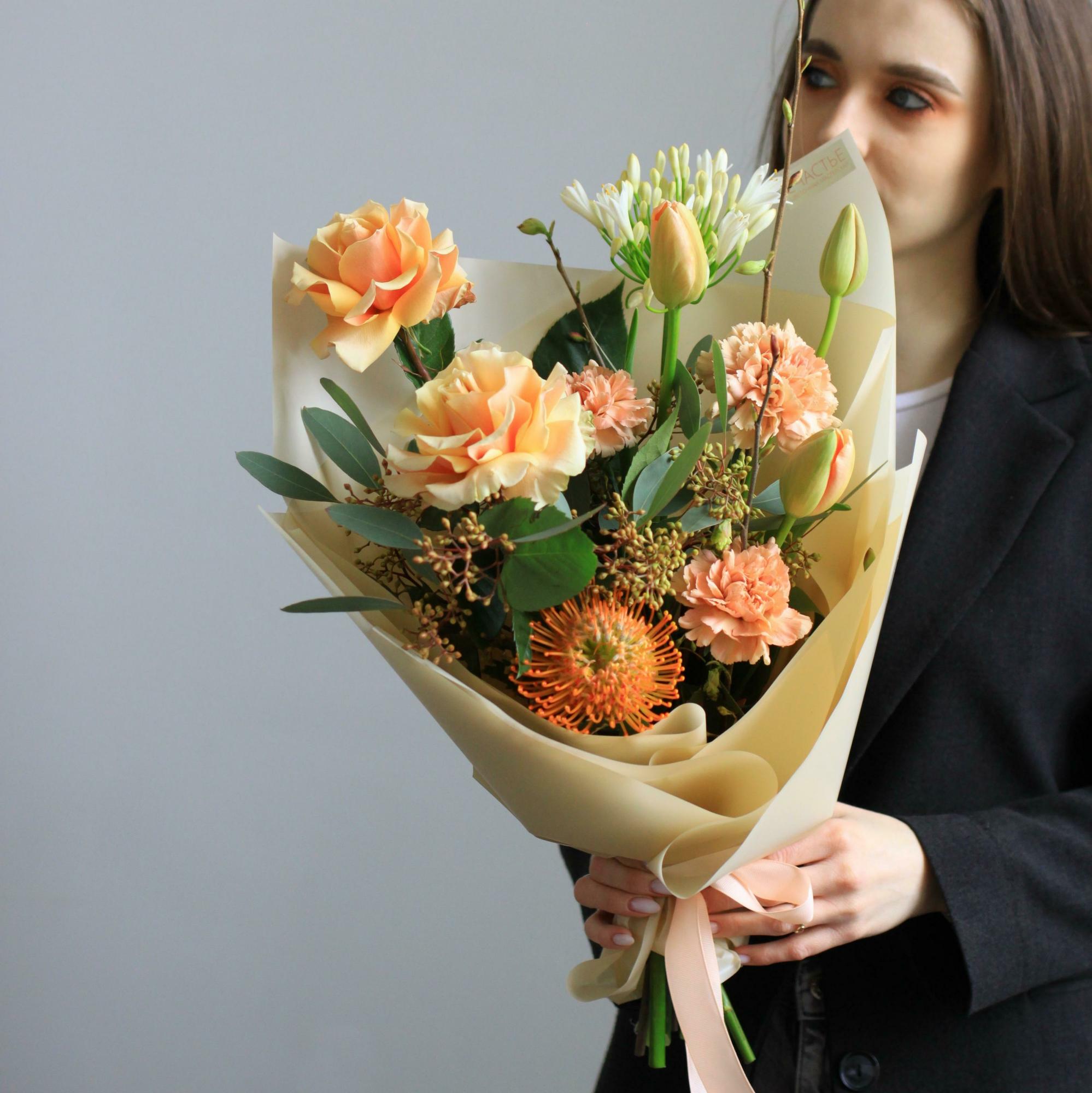Букет в персиковой гамме