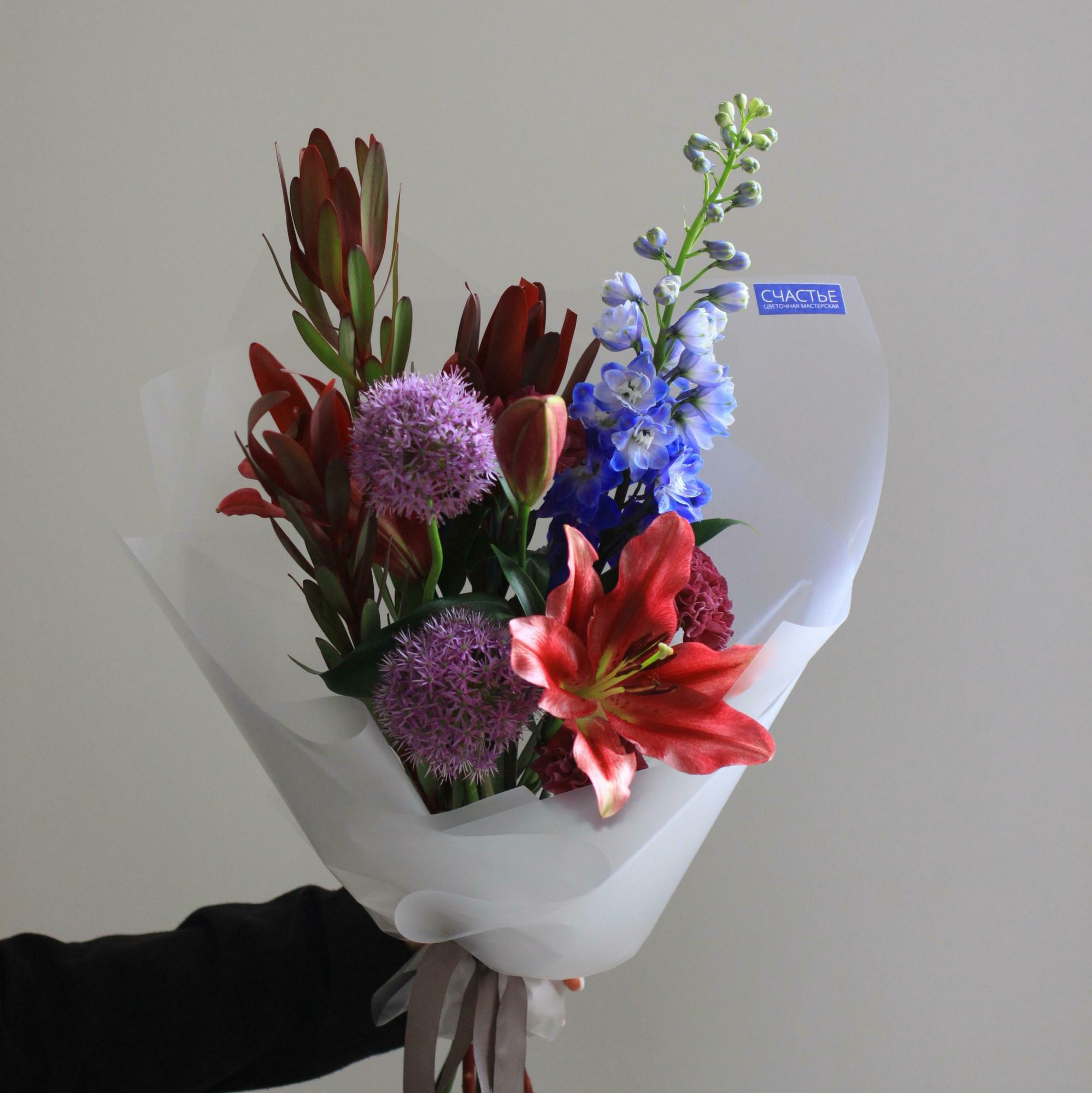 Букет в насыщенных оттенках