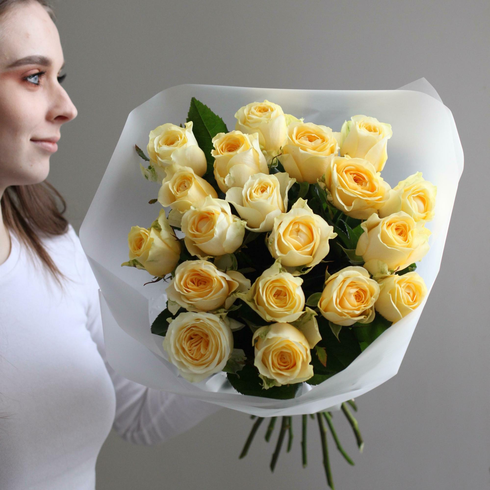 Букет лимонных роз