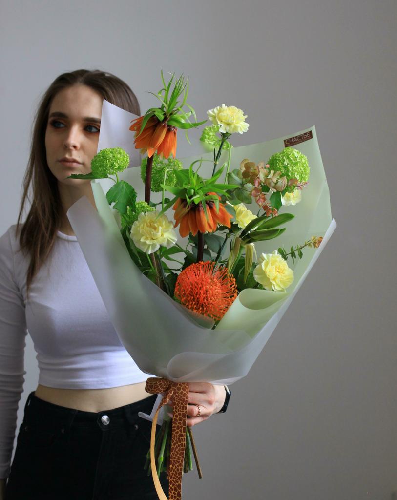 Букет с фритиллярией