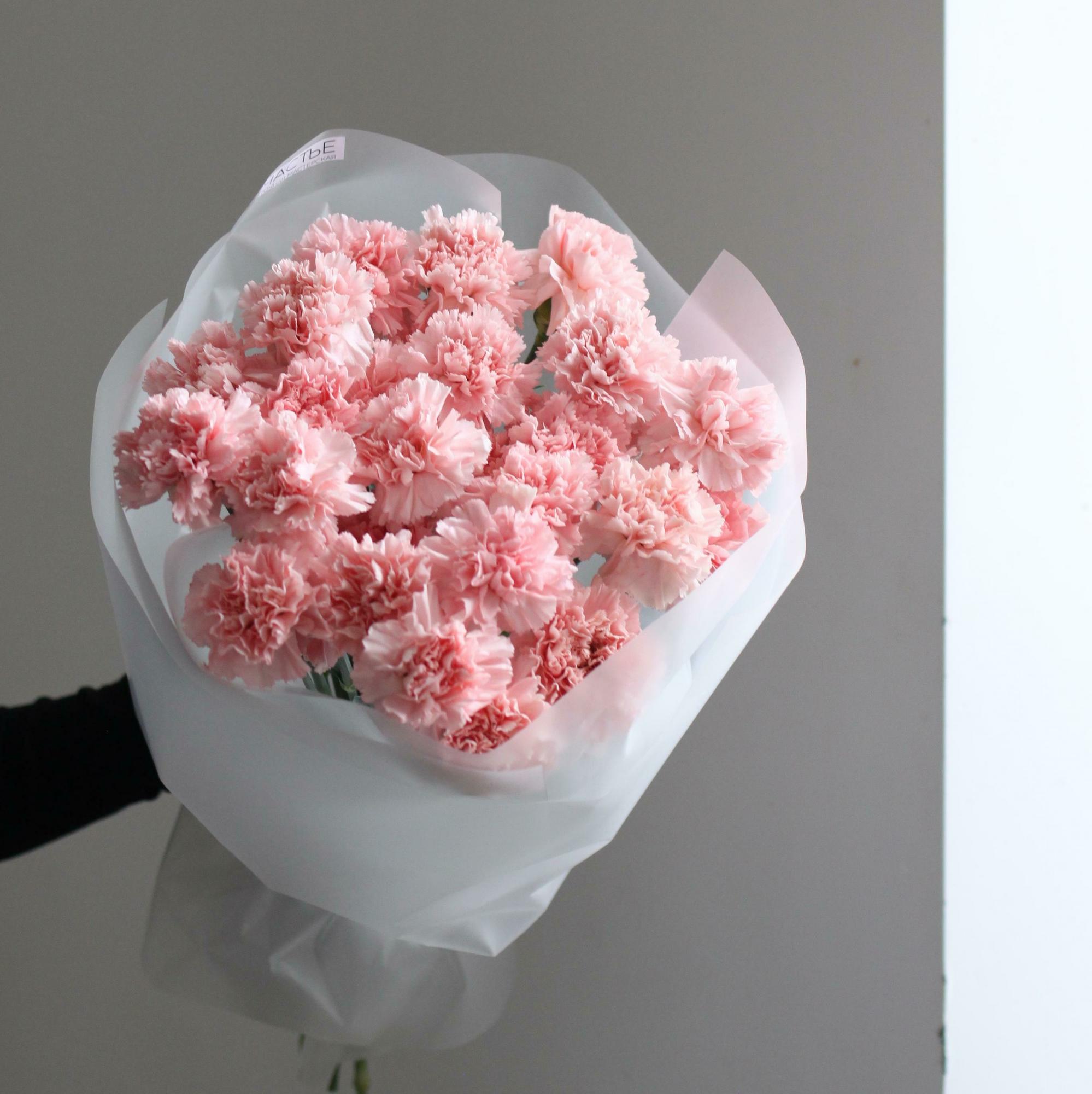 Розовый  букет гвоздик