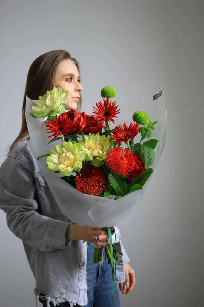 Яркий авторский букет