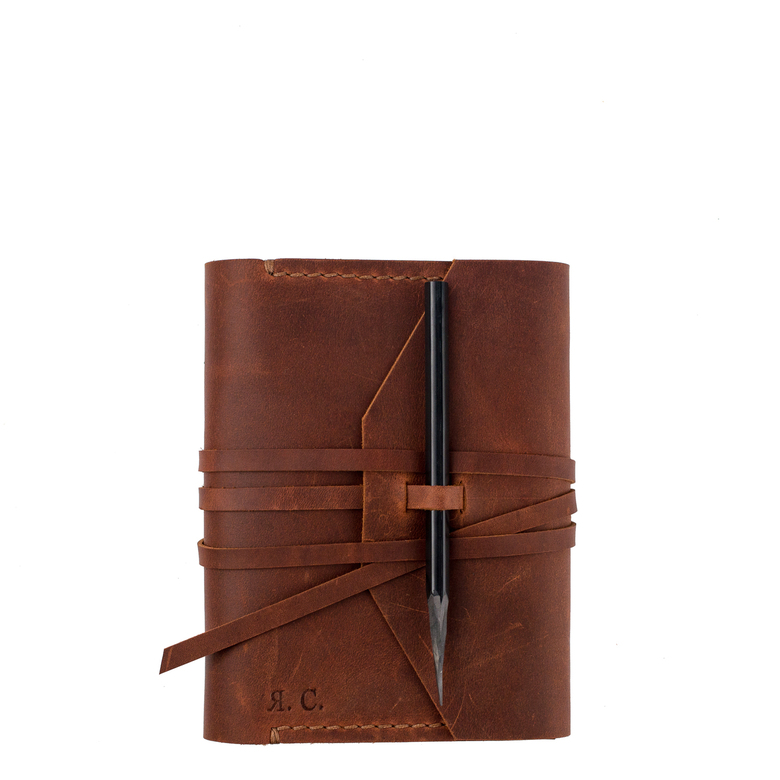 Кожаный блокнот А6 на кольцах с длинным ремнём и карманом для бумаг и карт