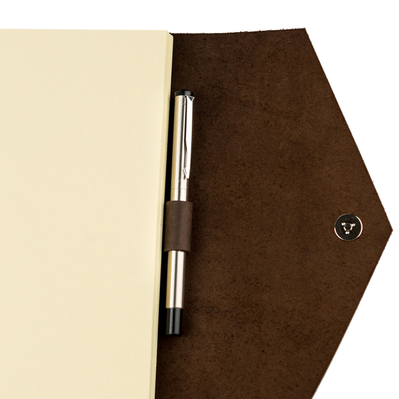 кожаный блокнот с креплением для ручки