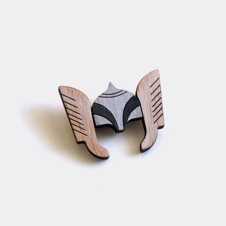 Значок "ШЛЕМ ТОРА"