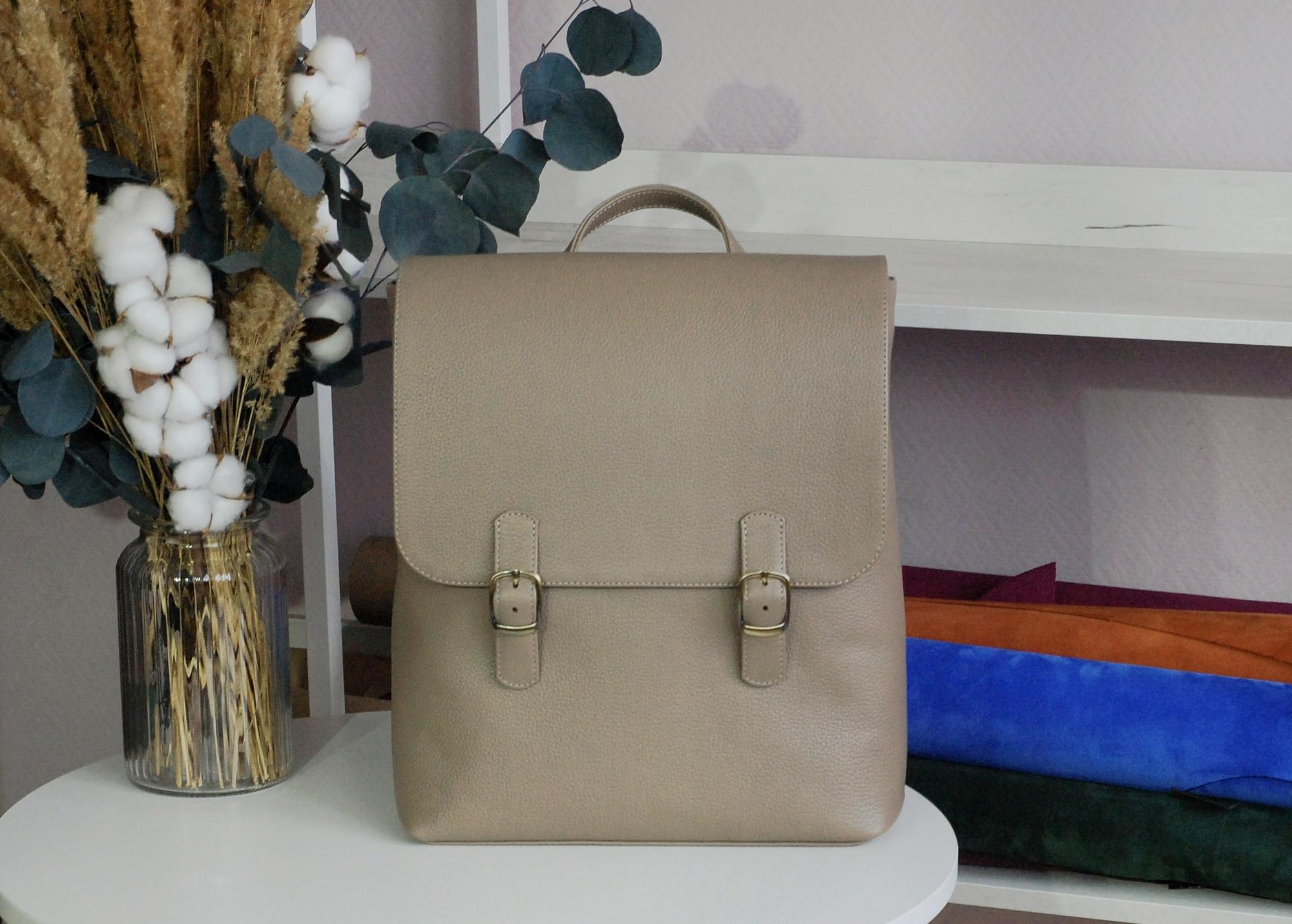 Женский кожаный рюкзак