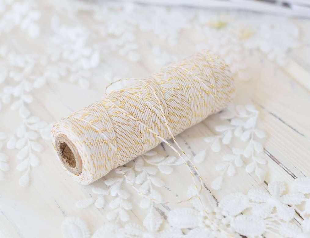 Шнур твайн White/Gold 1мм  - 5м (Китай)