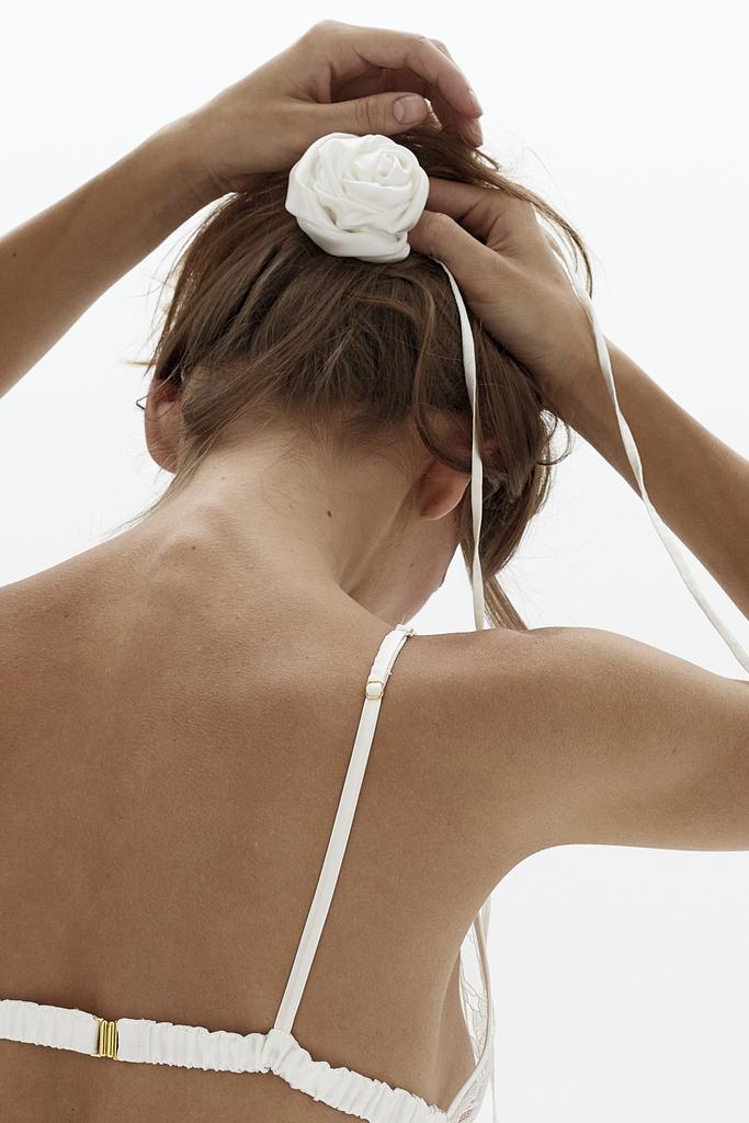 Шелковый чокер-роза: выбрать цвет