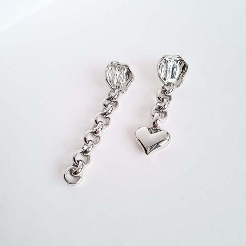 Серьги серебристые звенья с сердечком