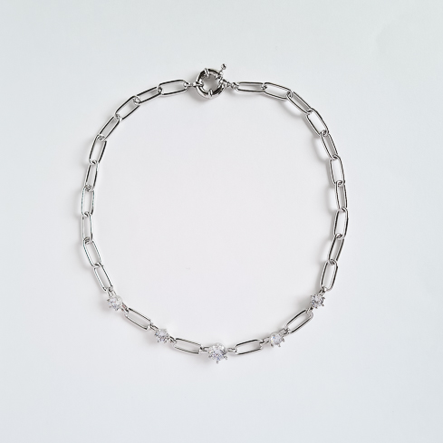 Чокер-цепь серебристый из звеньев с кристаллами