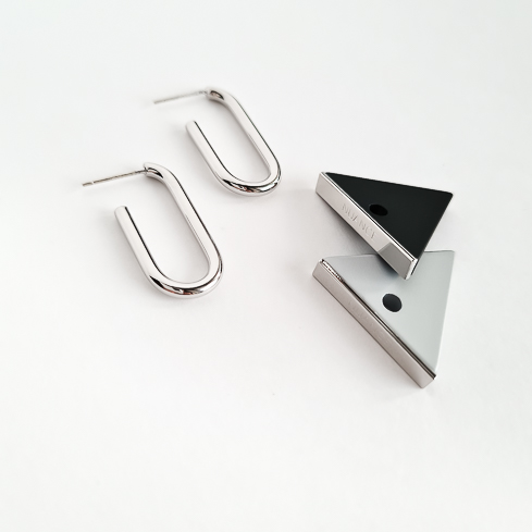 Серьги NUANCE серый и графитовый треугольники